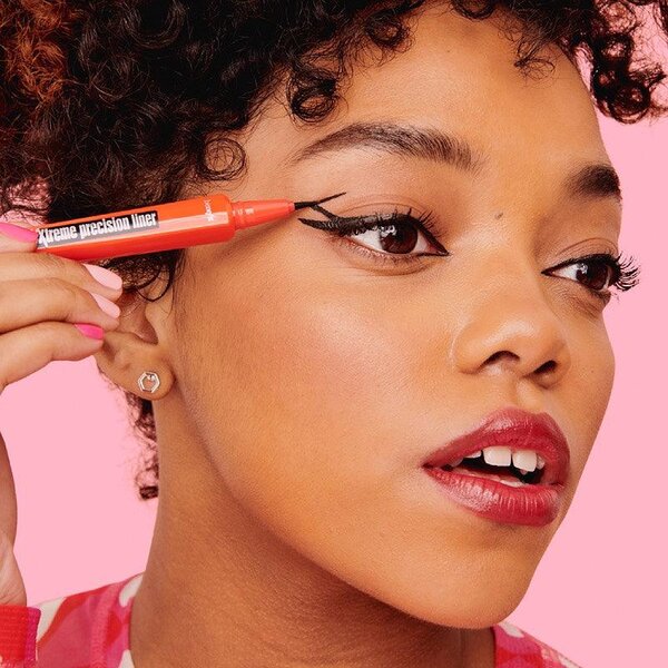 benefit-xtreme-lash-liner-duo-3