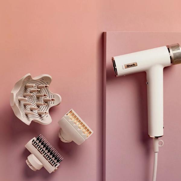 Shark SpeedStyle RapidGloss Finisher and High-Velocity Hair Dryer for Curly and Coily Hair