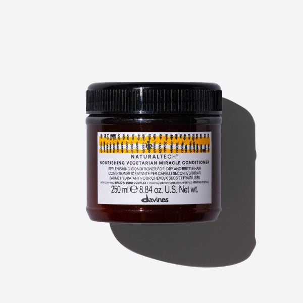 71314_NATURALTECH_NOURISHING_VEGETARIAN_MIRACLE_CONDITIONER_250ML_Davines_2000x-1-1.jpg