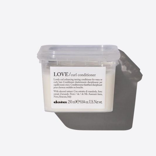 75527_ESSENTIAL_HAIRCARE_LOVE_CURL_Conditioner_250ml_Davines_2000x-1.jpg