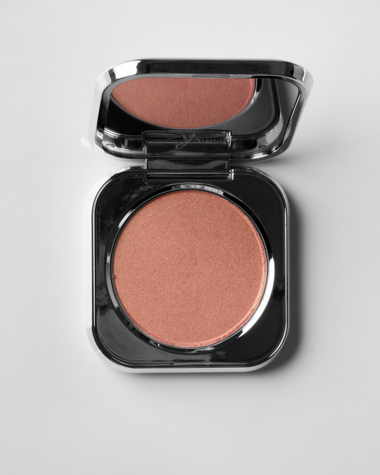 Yv Cosmetics Glow Champagne Highligther